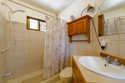 Tropical Dreams Townhome 1 – Rooftop terrace with a peak-a-boo oceanview