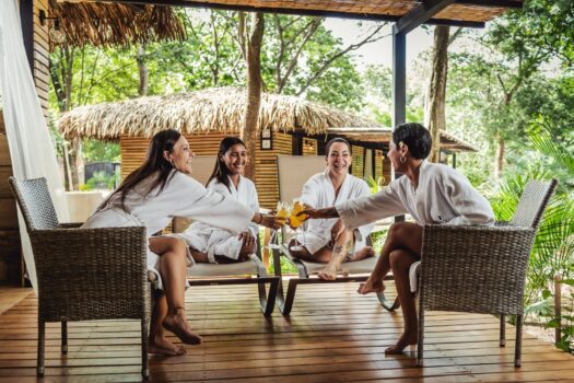 ONE OF A KIND, SUCCESSFUL WELLNESS, SPA AND RESTAURANT OASIS CLOSE TO TAMARINDO