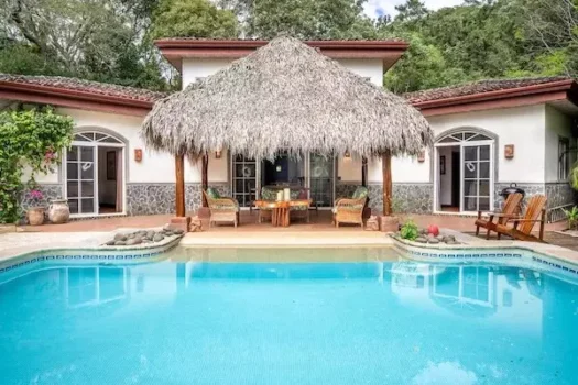 2 Houses With Pool and Beautiful Garden In Finca Panamá