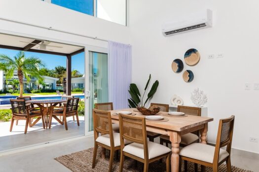 The Enclave: Ultra-Modern 3 Bedroom Villa Located Minutes From the Beach!