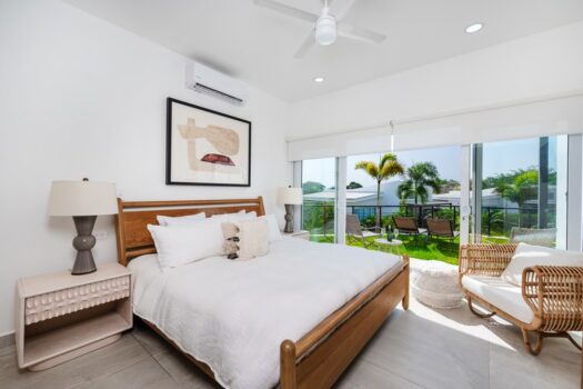 The Enclave: Ultra-Modern 5 Bedroom Villa Located Minutes From the Beach!