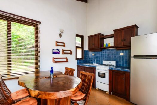 COMMERCIAL AND AMAZING VILLAS IN MARBELLA!!