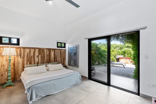 4-BEDROOM CONTEMPORARY HOME IN HACIENDA PINILLA