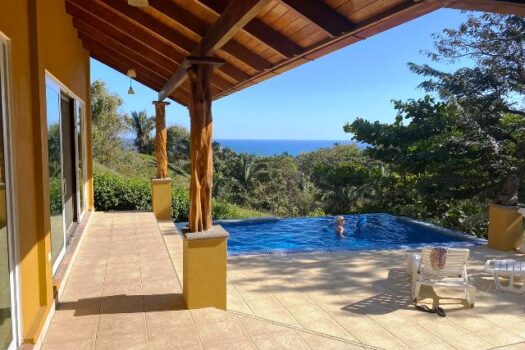 OCEAN VIEW HOUSE IN CAMARONAL – AMAZING DEAL