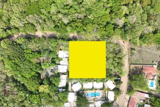 COMMERCIAL LOT IN PLAYA AVELLANAS – GREAT DEAL!!