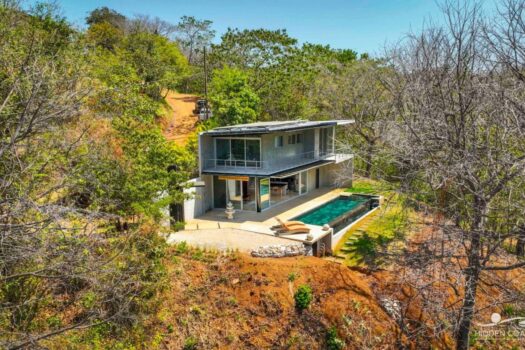 Home with Full Solar Energy System – GREAT LOCATION IN SAN JUANILLO