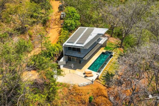 Home with Full Solar Energy System – GREAT LOCATION IN SAN JUANILLO