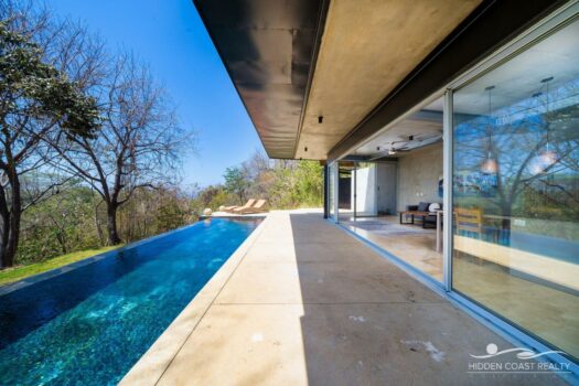 Home with Full Solar Energy System – GREAT LOCATION IN SAN JUANILLO