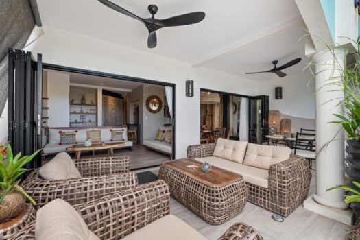 AMAZING BEACH FRONT CONDO IN PLAYA POTRERO!!