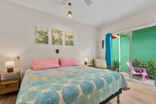 Casa Gemelas: Charming Surfside Property with Two Homes and Garden Views