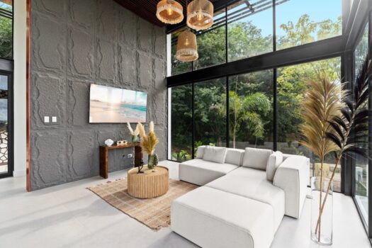 Luxury Home in Gated Community – Valley Views!!