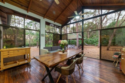 AMAZING HOME IN CATALINA COVE – GENERATING INCOME – INVESTMENT