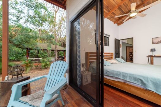 AMAZING HOME IN CATALINA COVE – GENERATING INCOME – INVESTMENT