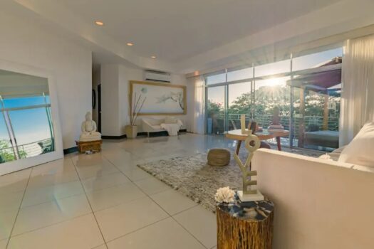 Condo In Pacific Park Tamarindo – walking distance to the beach