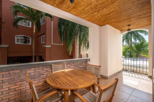 🌊🌴STUNNING 2 – BEDROOMS – BEST VIEWS -LOCATION – TURN KEY – PLAYA LANGOSTA🌊🌳