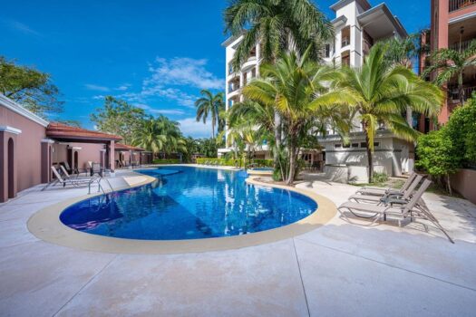 🌊🌴STUNNING 2 – BEDROOMS – BEST VIEWS -LOCATION – TURN KEY – PLAYA LANGOSTA🌊🌳