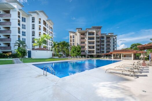 🌊🌴STUNNING 2 – BEDROOMS – BEST VIEWS -LOCATION – TURN KEY – PLAYA LANGOSTA🌊🌳