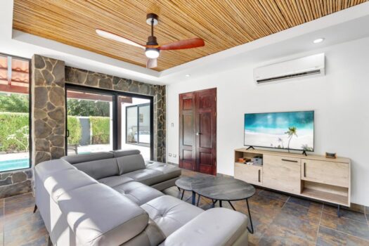 Villa Sonrisa | 4 Bedroom Home in Gated Community minutes to Tamarindo 🌅