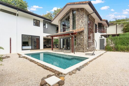 Villa Sonrisa | 4 Bedroom Home in Gated Community minutes to Tamarindo 🌅