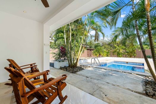 Casa Miel: Stunning 2-Bedroom Home Steps from Playa Potrero’s Beaches & Dining.