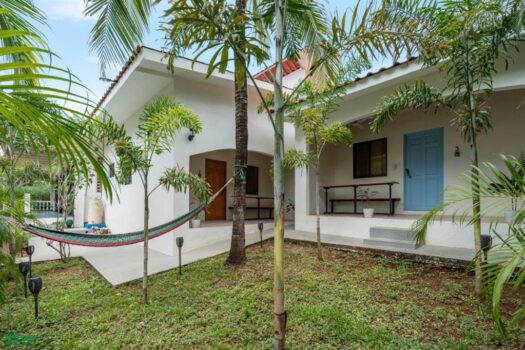 Manta Ray Lodge, Veintisiete de Abril, Guanacaste