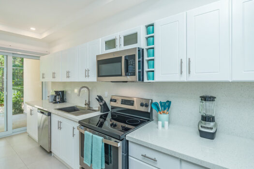New 3 Bedroom Townhouse 8 minutes from Tamarindo Beach