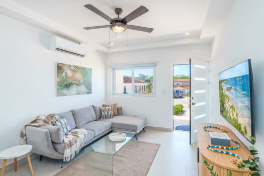 New 3 Bedroom Townhouse 8 minutes from Tamarindo Beach