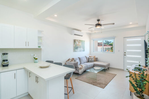 New 3 Bedroom Townhouse 8 minutes from Tamarindo Beach