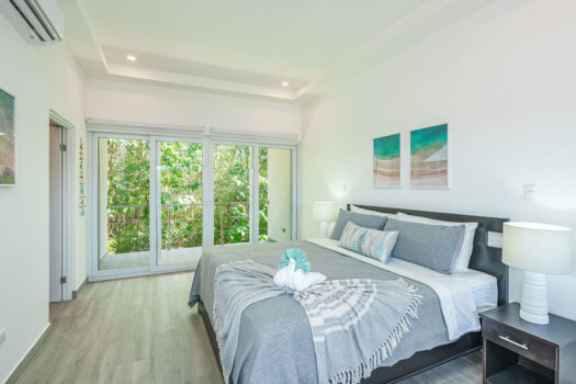 New 3 Bedroom Townhouse 8 minutes from Tamarindo Beach