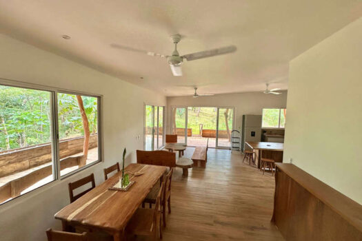 A Nature Lover’s Dream of Off Grid Living