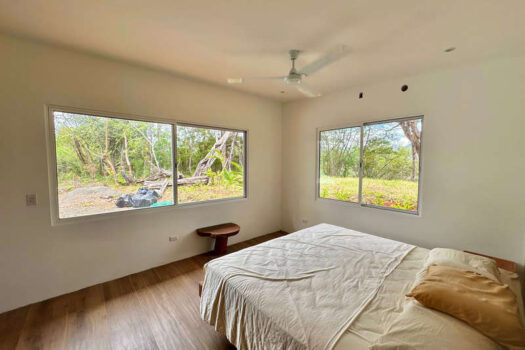 A Nature Lover’s Dream of Off Grid Living