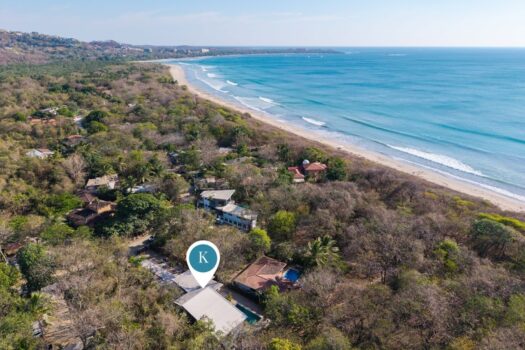 Casa Las Baulas: A luxury home that epitomizes coastal elegance, located just 100 meters from the pristine shores of Playa Grande!