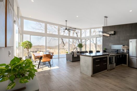 THE TREE HOUSE – 2BED HOME FOR SALE – A MODERN HOME POWERED BY THE SUN.