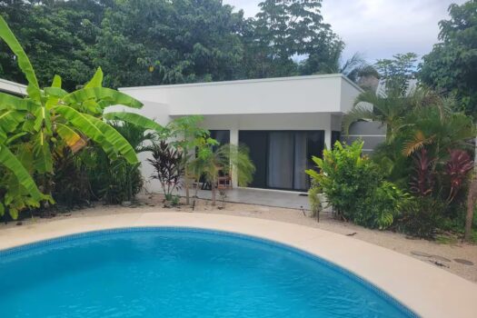One Life Villas – Walk to Beach – Perfect blend of privacy, comfort and coastal charm.