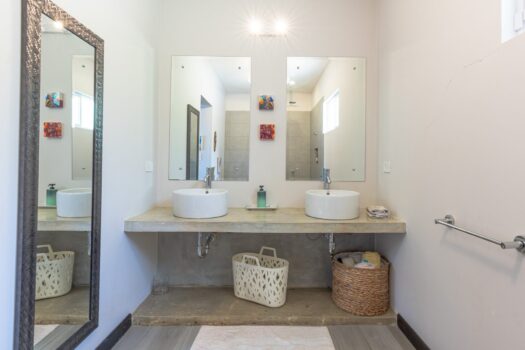 Casa Vida – Ocean & Mountain View Home in Altos de Pinilla – $499,000