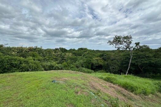 Tropical Paradise Home in Marbella, Guanacaste – 2 Bed | 2 Bath + Studio Cabin | Pool | Fruit Trees | Near Beach & Adventure