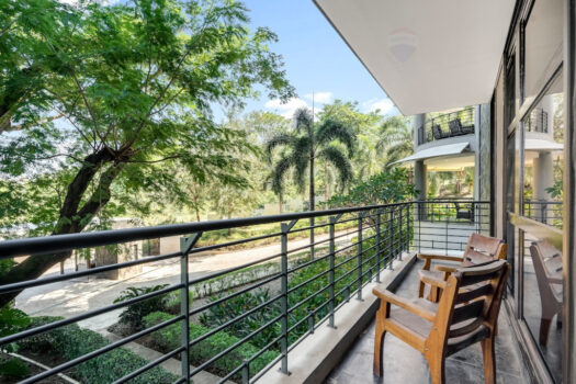 PRICE CORRECTION! La Perla 111 – Bright and Modern Tamarindo Beach Condo