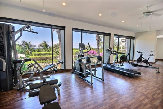 PRICE CORRECTION! La Perla 111 – Bright and Modern Tamarindo Beach Condo