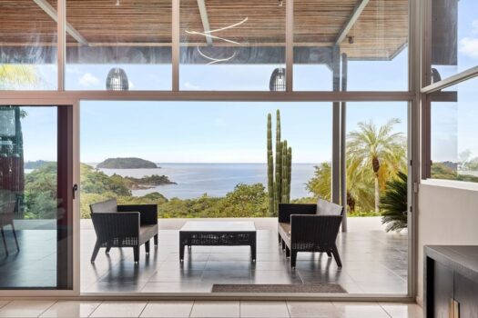 Prieta Sunsets: Amazing Ocean Views + Guest House + Room to Expand!