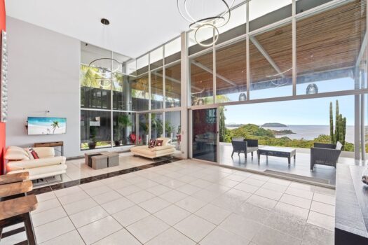 Prieta Sunsets: Amazing Ocean Views + Guest House + Room to Expand!