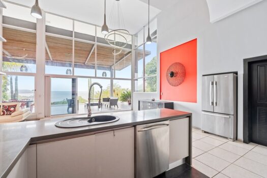 Prieta Sunsets: Amazing Ocean Views + Guest House + Room to Expand!