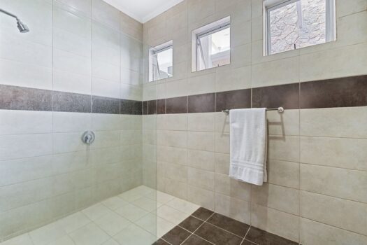 Prieta Sunsets: Amazing Ocean Views + Guest House + Room to Expand!