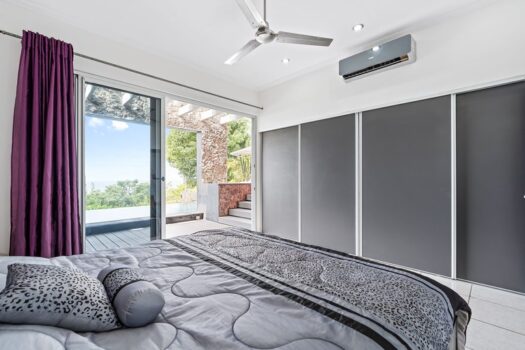 Prieta Sunsets: Amazing Ocean Views + Guest House + Room to Expand!