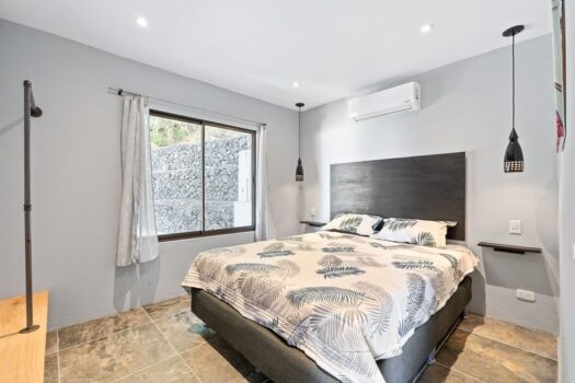 Prieta Sunsets: Amazing Ocean Views + Guest House + Room to Expand!