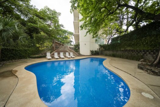 Spacious Condo for Sale in Tamarindo – Walk to the Beach | Pacific Park #402