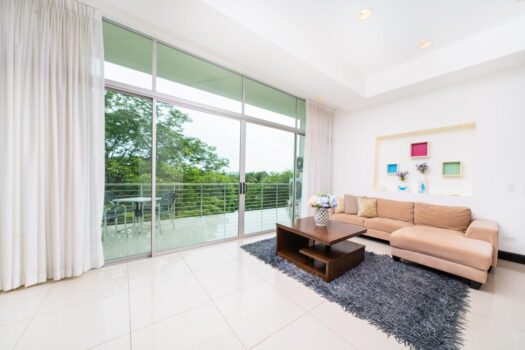 Spacious Condo for Sale in Tamarindo – Walk to the Beach | Pacific Park #402