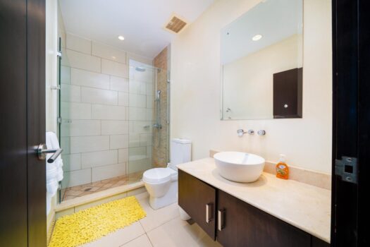 Spacious Condo for Sale in Tamarindo – Walk to the Beach | Pacific Park #402