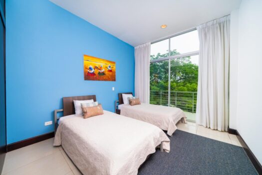 Spacious Condo for Sale in Tamarindo – Walk to the Beach | Pacific Park #402