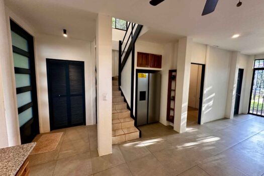 4-Bedroom Home Just Minutes from Playa Avellanas