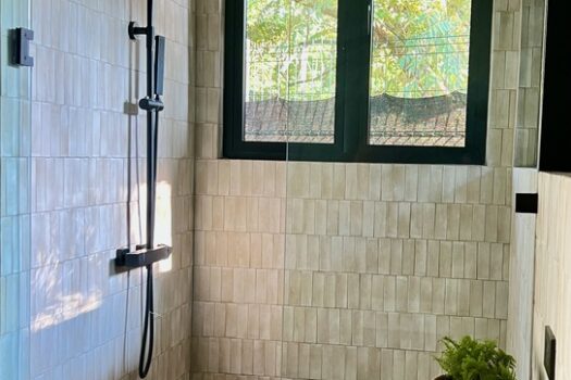 Casa Flor Del Mar, Balinese-Inspired Luxury Villa in the Heart of Playa Avellana